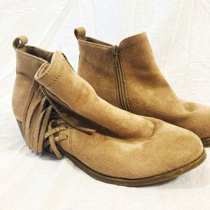 Girls Velvet fringe booties